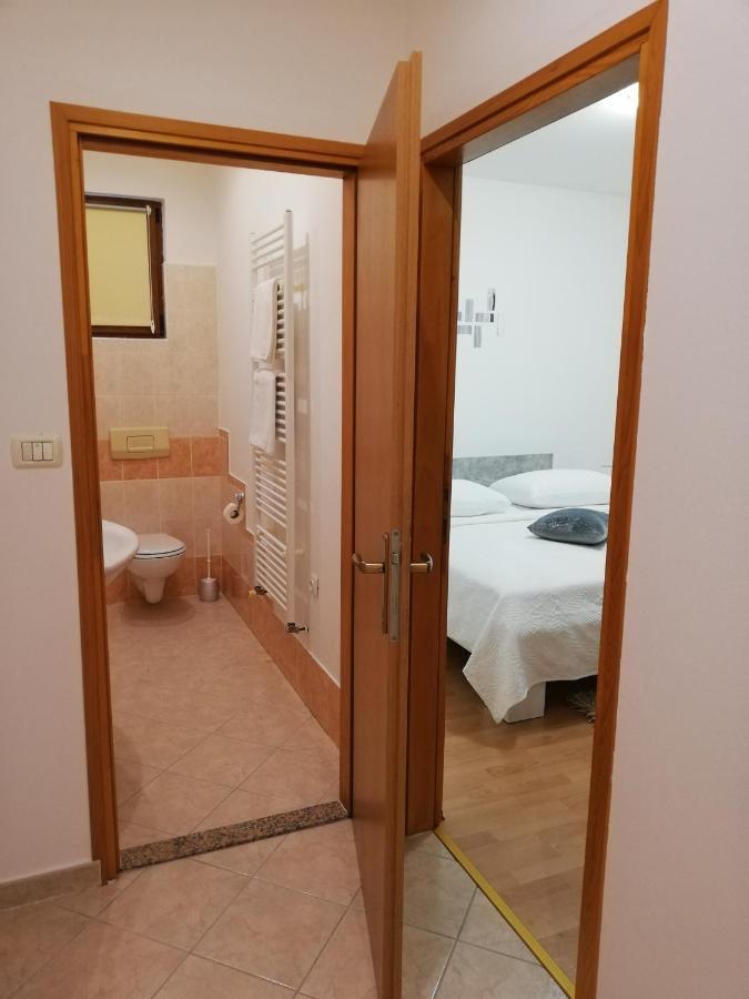 Apartman Doli Nedescina ภายนอก รูปภาพ